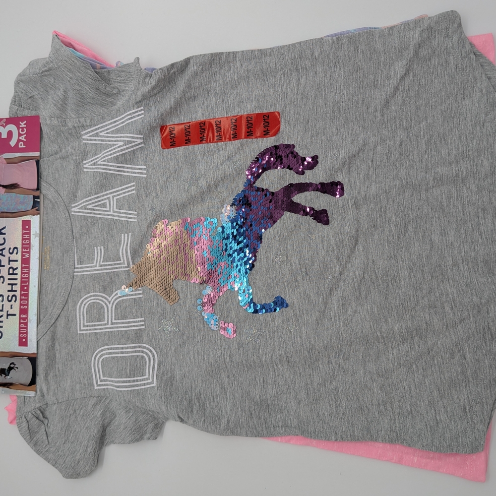 Vigoss Gray Tee with Multicolor Sequin Unicorn